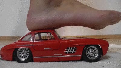 Sneaker-girl Fussballgirl07 – Metal-car Crush With Heels