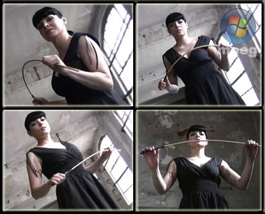 Carmen – Cane Mistress In The Hall Mpg